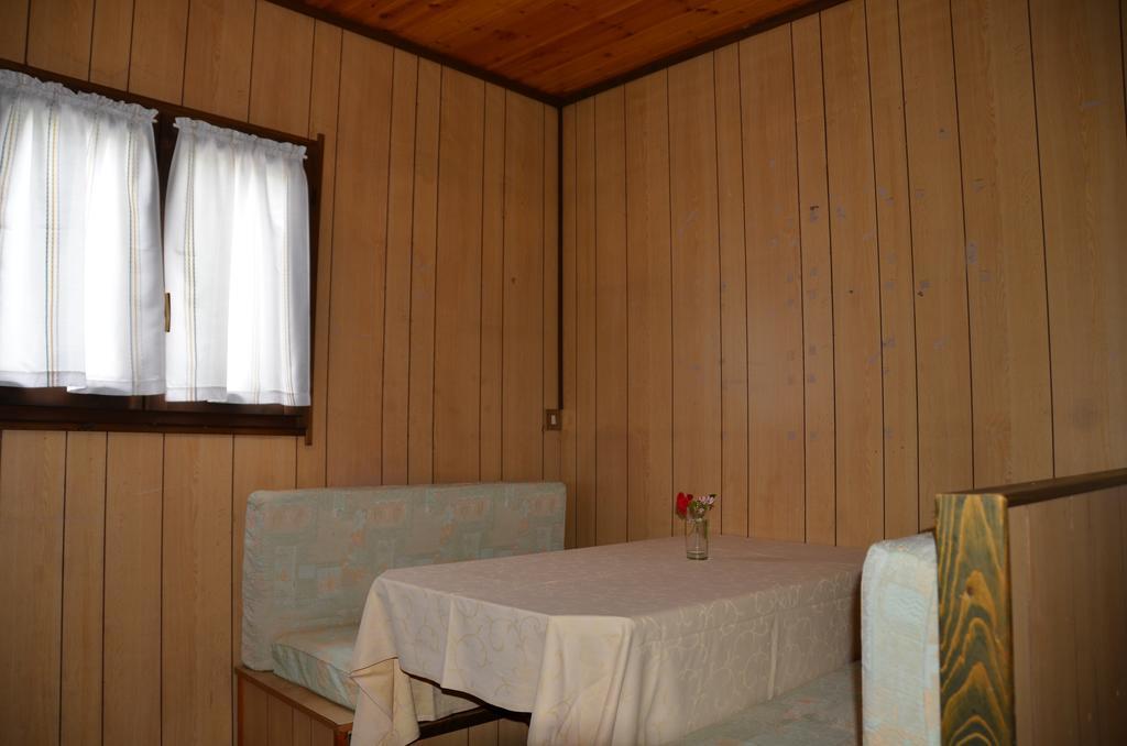 Camping Hotel Au Lac De Como Sorico Room photo